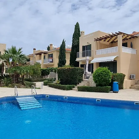 Σπίτι διακοπών Cyprus Townhouse Pool Patio Aircon Free Parking *