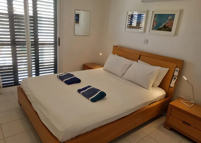 Cyprus Townhouse Pool Patio Aircon Free Parking