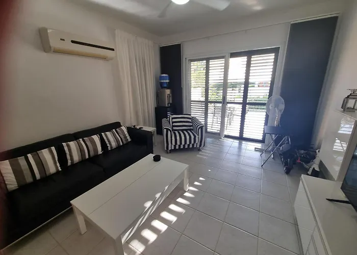 Cyprus Townhouse Pool Patio Aircon Free Parking Polis