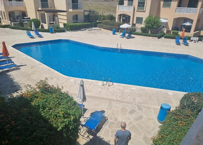 Cyprus Townhouse Pool Patio Aircon Free Parking