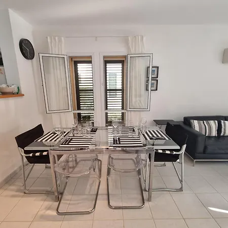 Holiday home Cyprus Townhouse Queen Bed Pool Patio Air Freep *