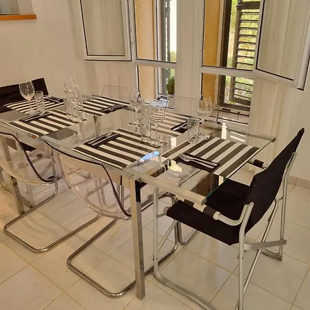 Cyprus Townhouse Pool Patio Aircon Free Parking Ferienhaus *